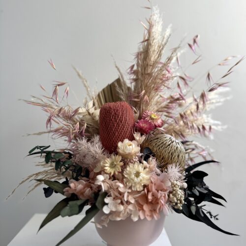 Banksia Blush - Dried flower arrangement