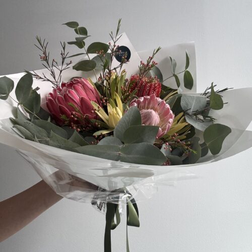 Fresh Native Bunch - Standard - Florists Choice