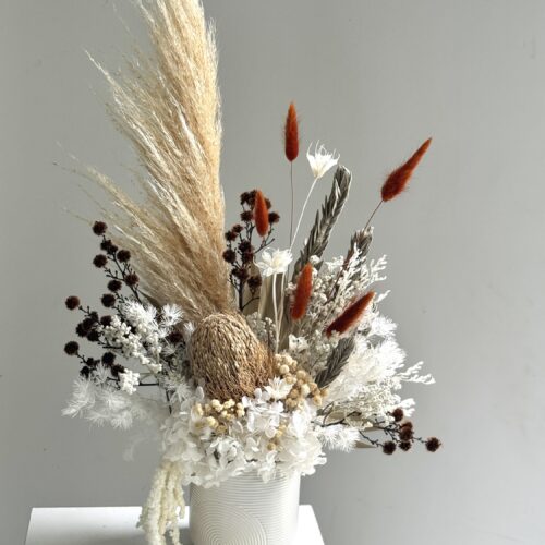 Neutral preserved dried flower arrangement