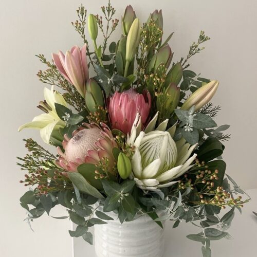 Native & blooms pot
