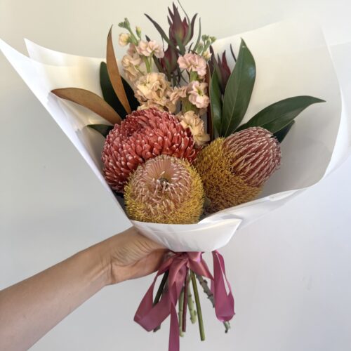 Seasonal posy